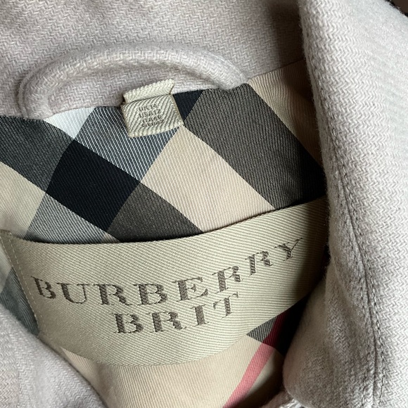Burberry Wool and Cashmere Coat - Picture 5 of 6